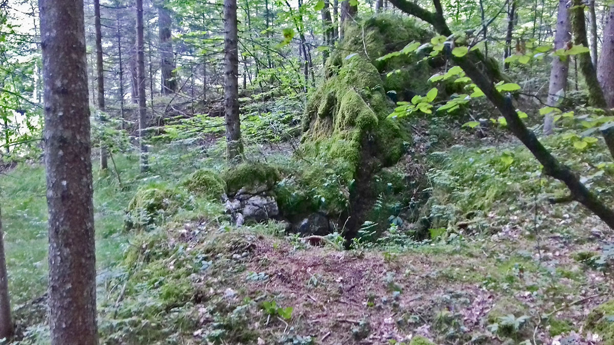 Angheràz bàs Lime kiln