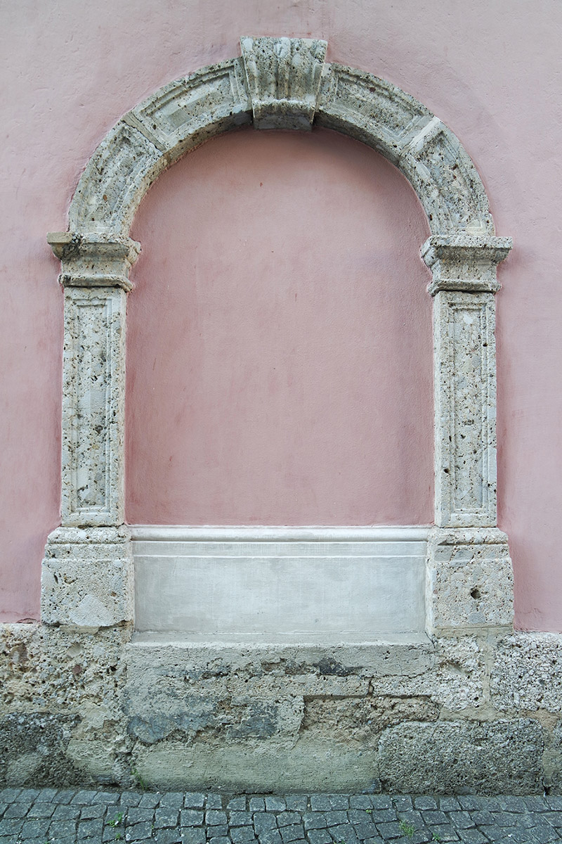 A door frame in Höttinger Breccia